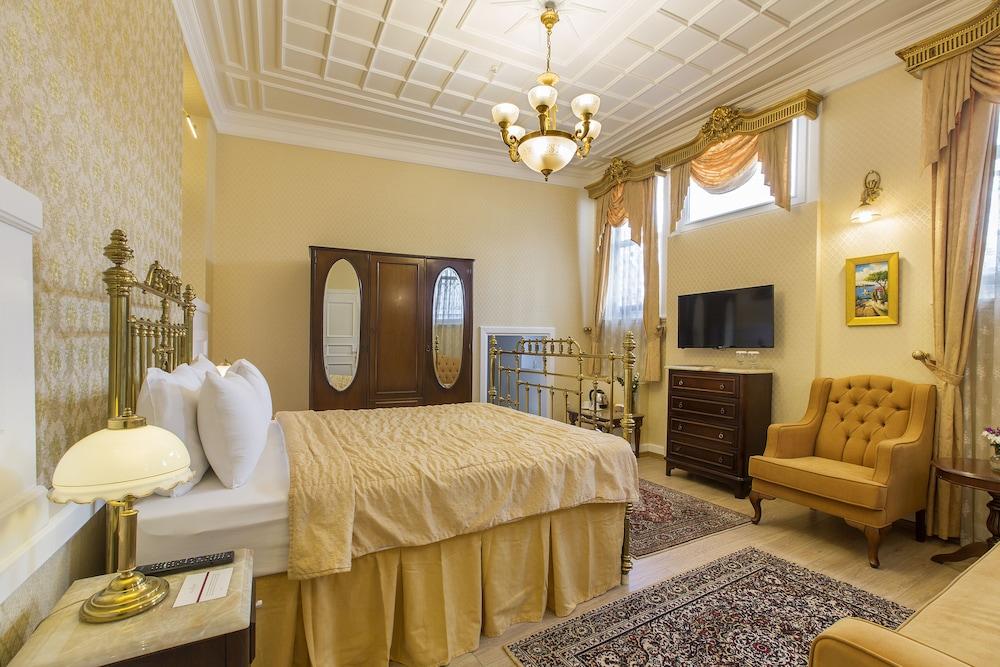 Otel Darussaade 4*