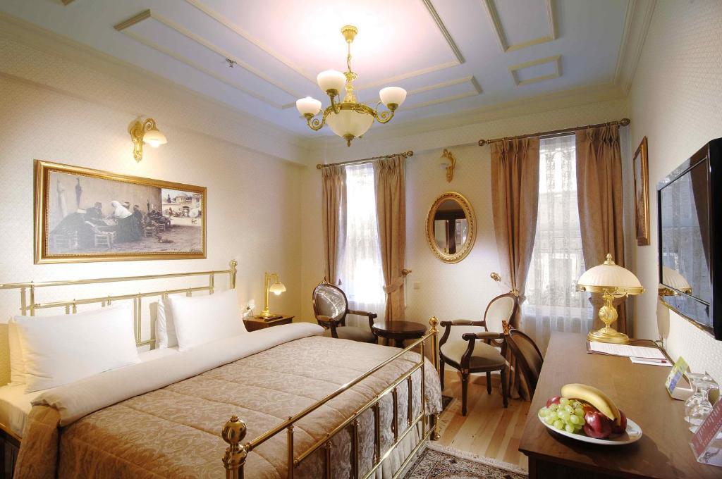 Otel Darussaade